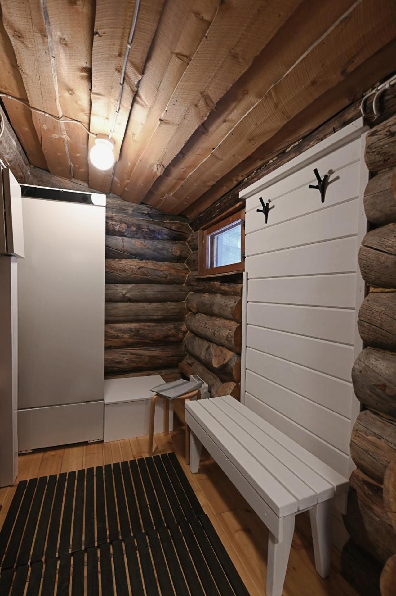Classic Log Cabin Ski-In Ski-Out Levi Zimmer foto