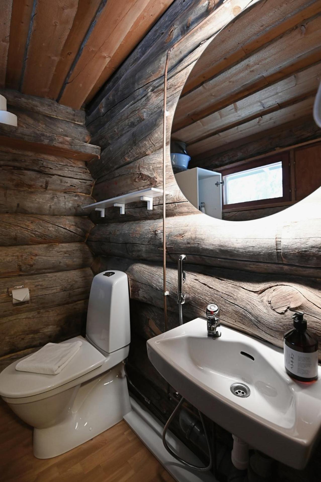 Classic Log Cabin Ski-In Ski-Out Levi Zimmer foto