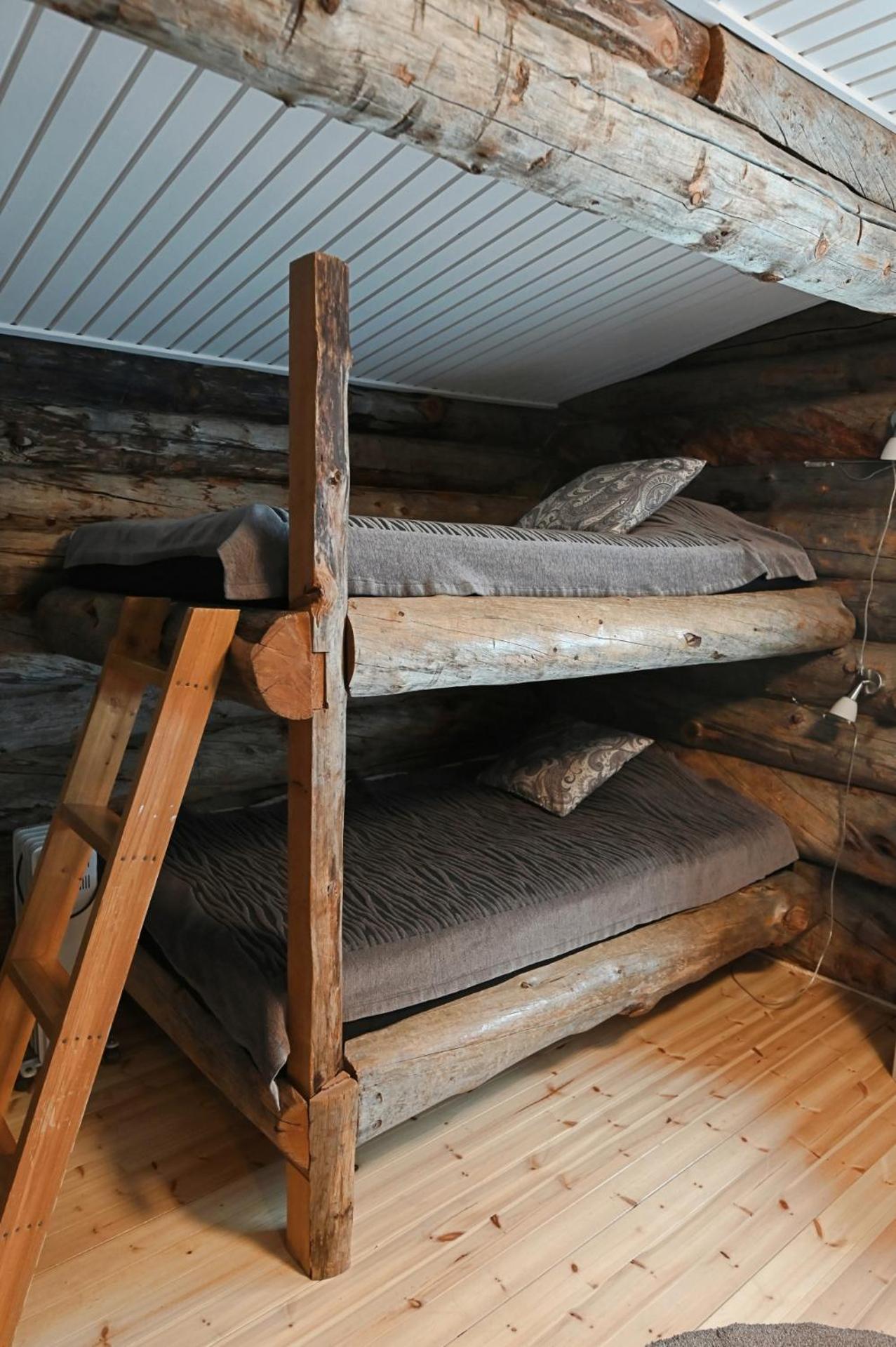 Classic Log Cabin Ski-In Ski-Out Levi Zimmer foto